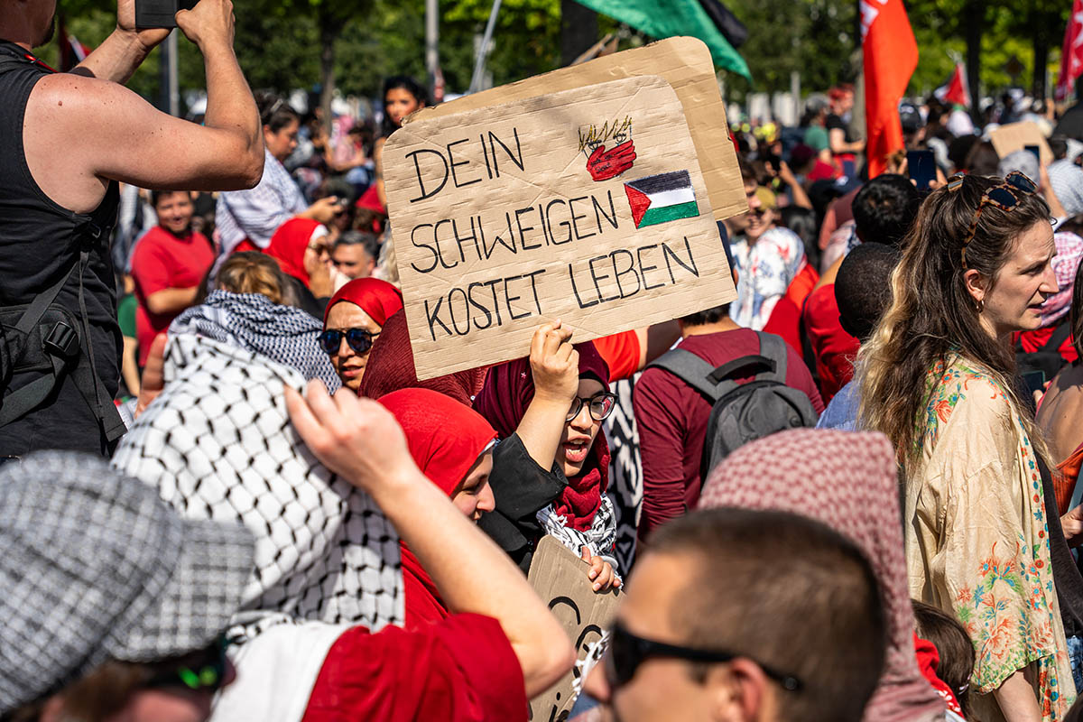 United for Gaza: Array