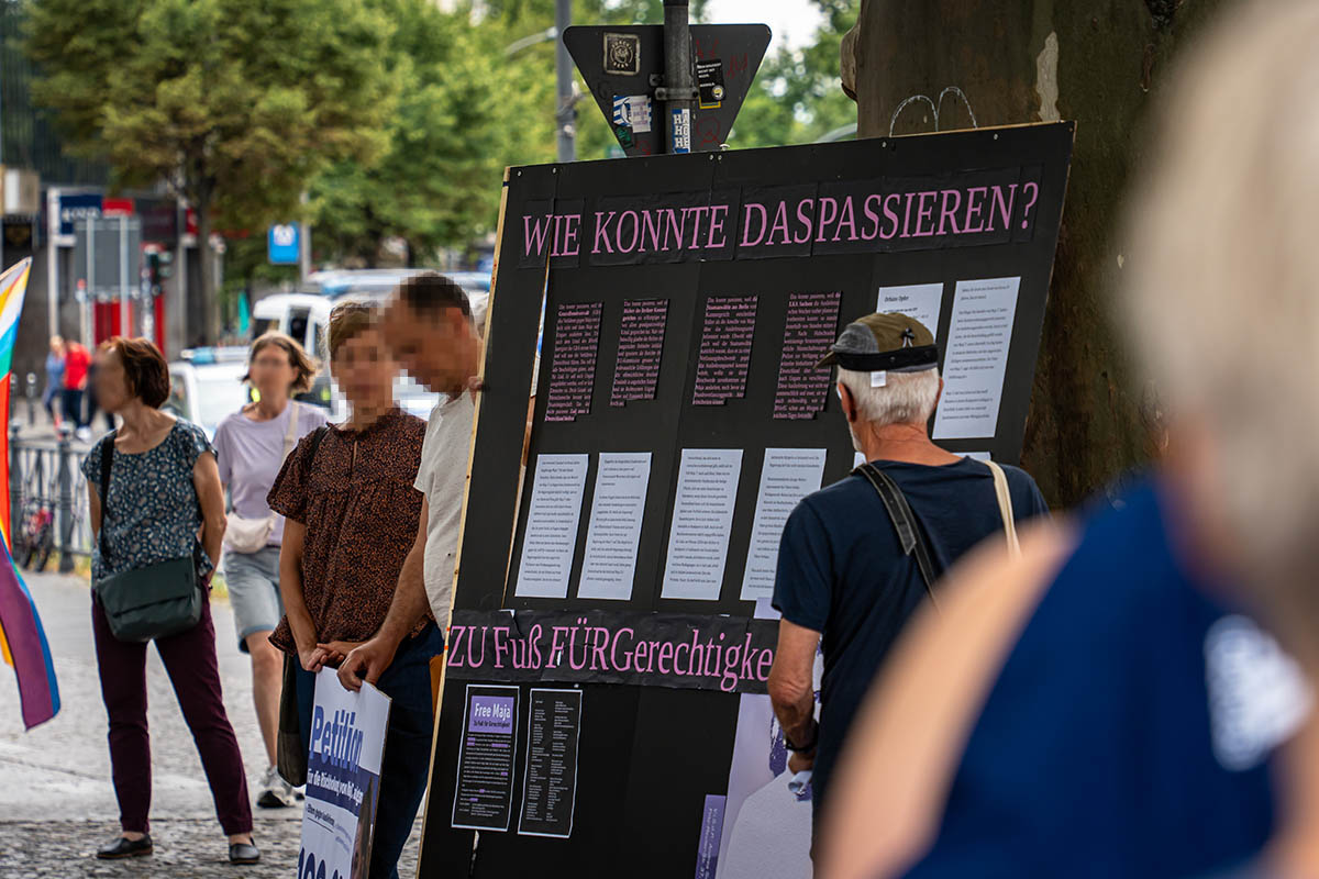 Free Maja Wanderung von Majas Vater: Array