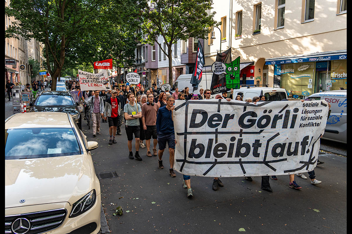 Protest gegen Zaunbau im Görli: Array
