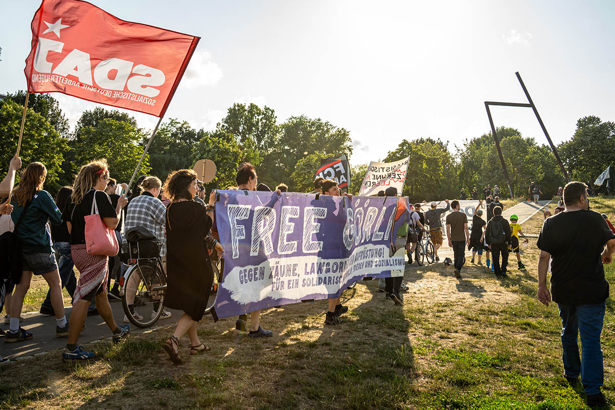 Protest gegen Zaunbau im Görli: Array