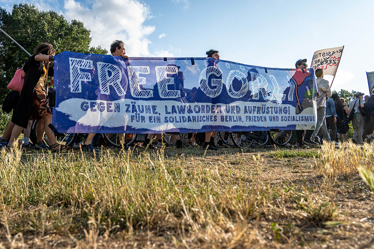 Protest gegen Zaunbau im Görli: Array