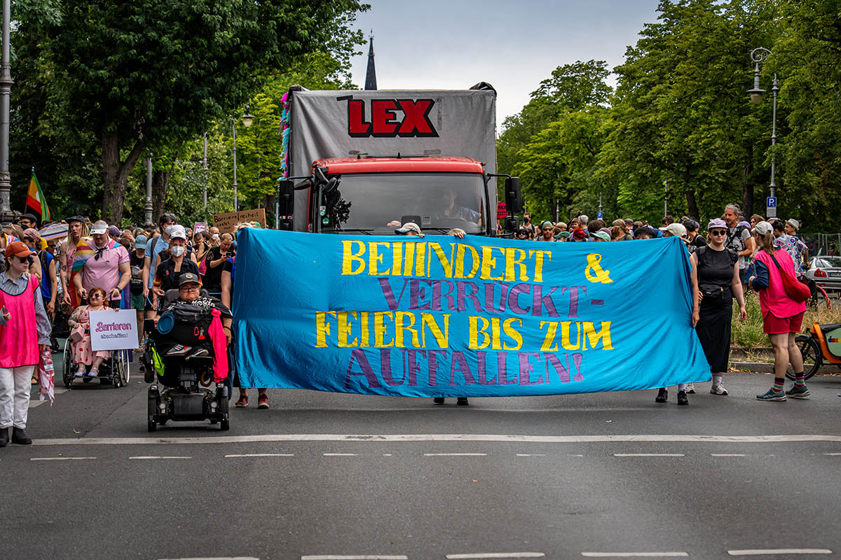 Verrückt behinderte Pride-Parade: Array