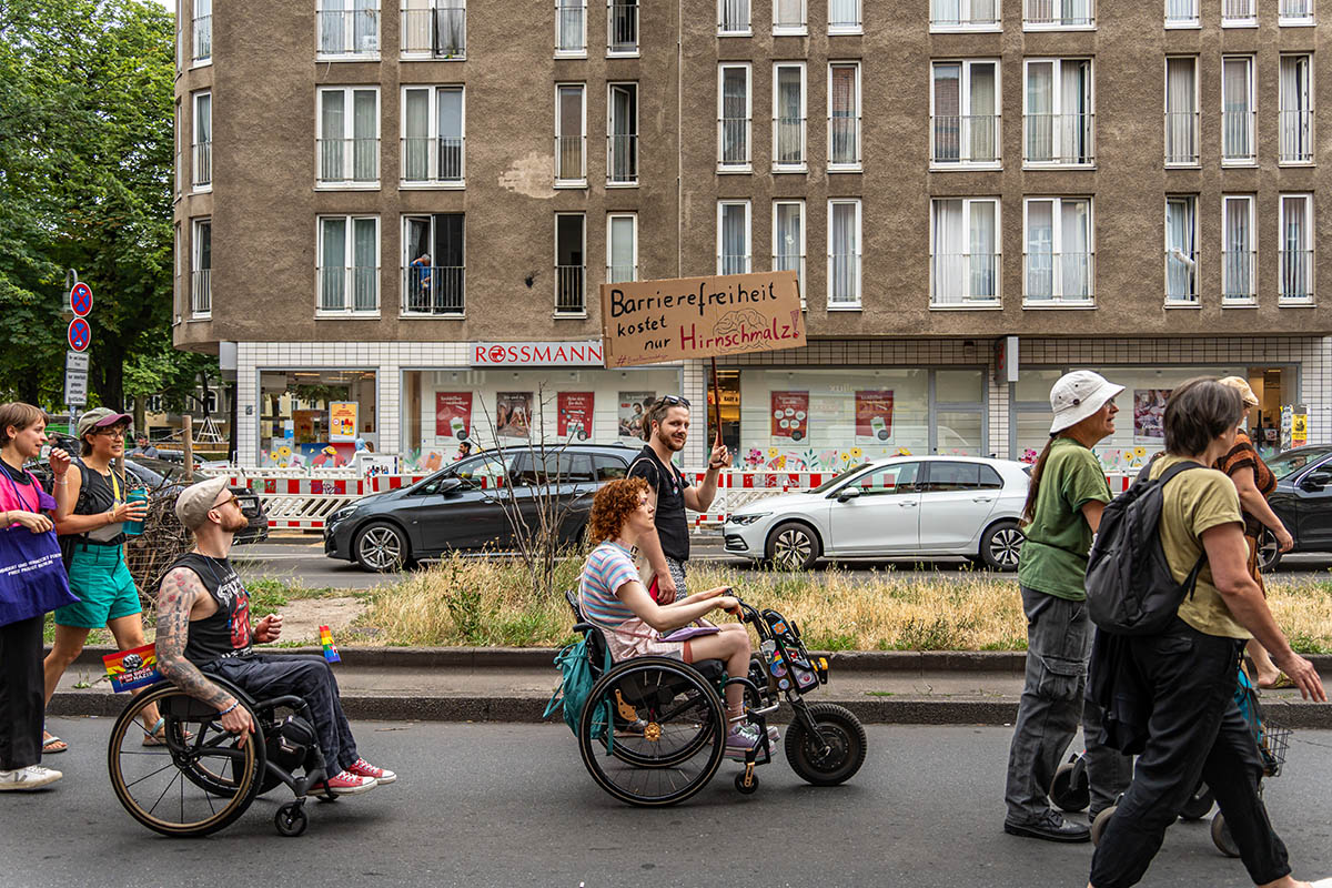 Verrückt behinderte Pride-Parade: Array