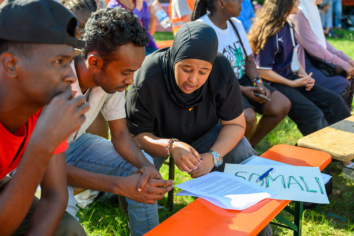 Willkommenskonzert für Geflüchtete des Protestorchesters Lebenslaute, Eisenhüttenstadt, 07.08.2025: Array