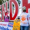 Protest zur Eröffnung der A100:    Array
