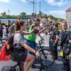 Protest zur Eröffnung der A100:    Array