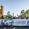 100.000 Menschen bei „All Eyes on Gaza“:    Array