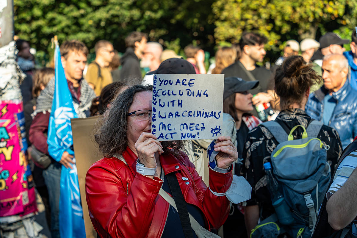 100.000 Menschen bei „All Eyes on Gaza“: Array