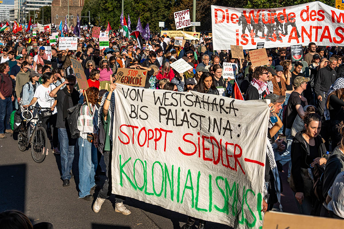 100.000 Menschen bei „All Eyes on Gaza“: Array