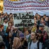 100.000 Menschen bei „All Eyes on Gaza“:    Array