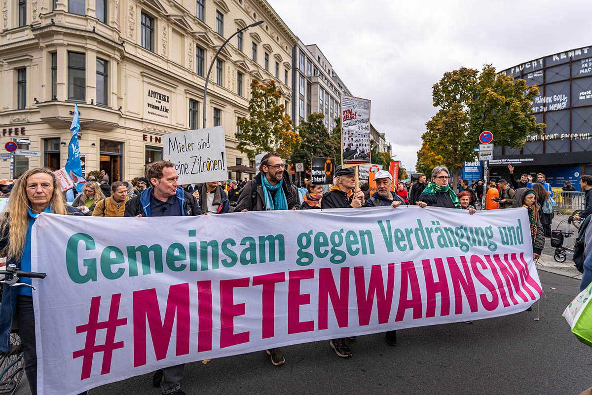 Protest gegen die Kürzungspläne des schwarz-roten Senats in Berlin: Array