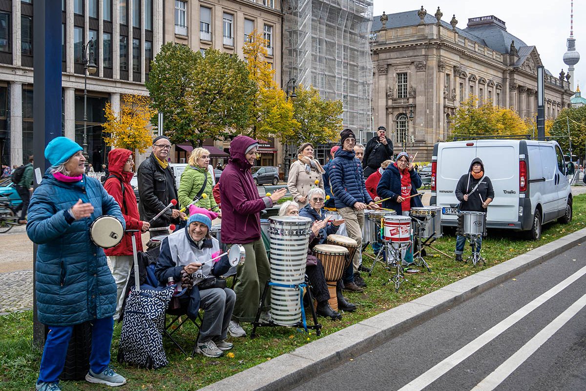 Protest gegen die Kürzungspläne des schwarz-roten Senats in Berlin: Array