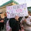 Protest gegen die rassistischen Ausfälle von Friedrich Merz:    Array