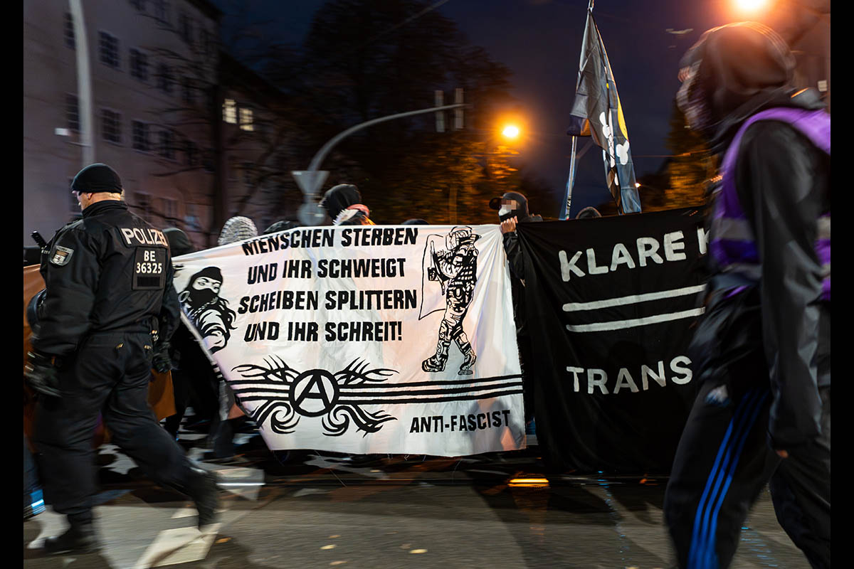 Demo gegen Patriarchat und Polizeigewalt: Array