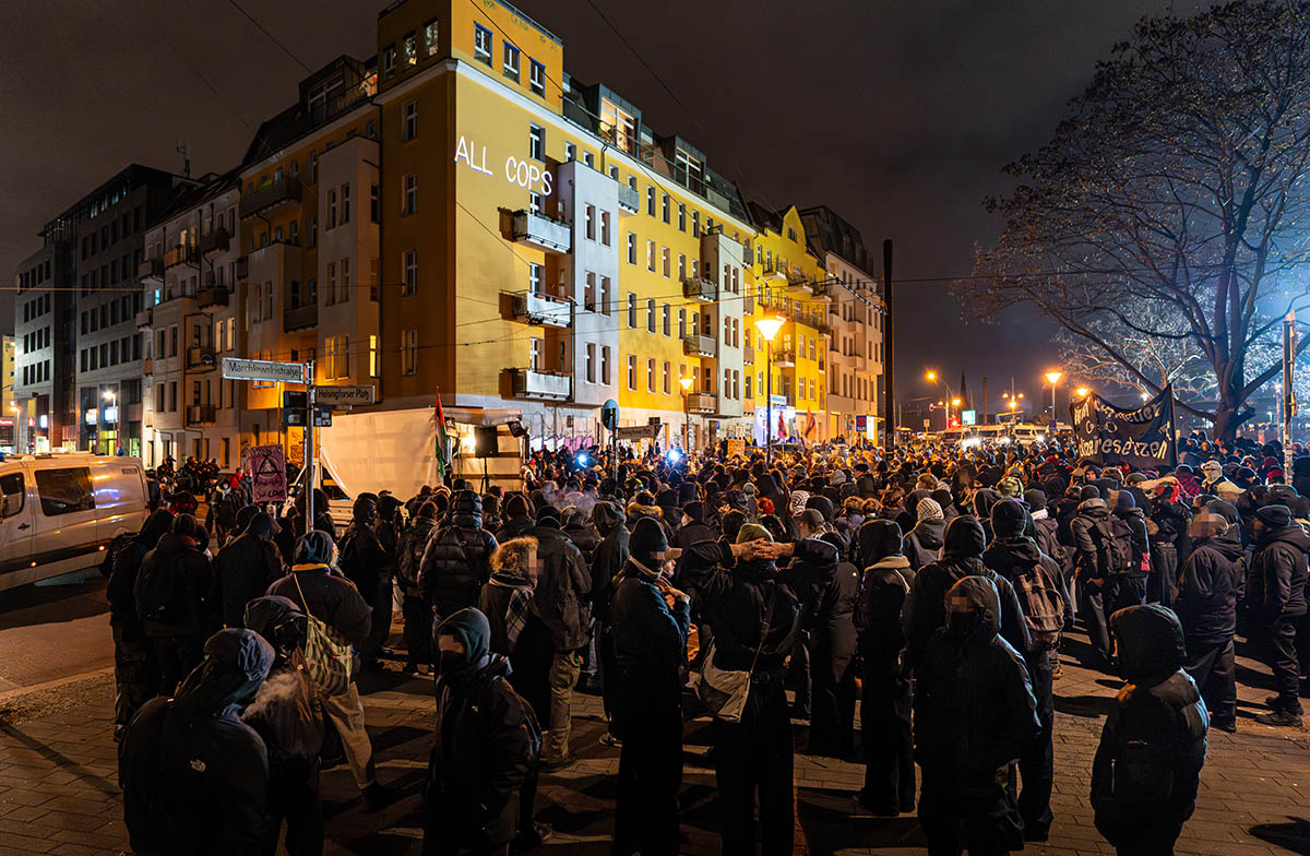 Demo gegen die Polizei am 13.12.: 