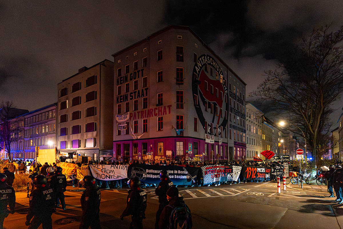 Demo gegen die Polizei am 13.12.: 