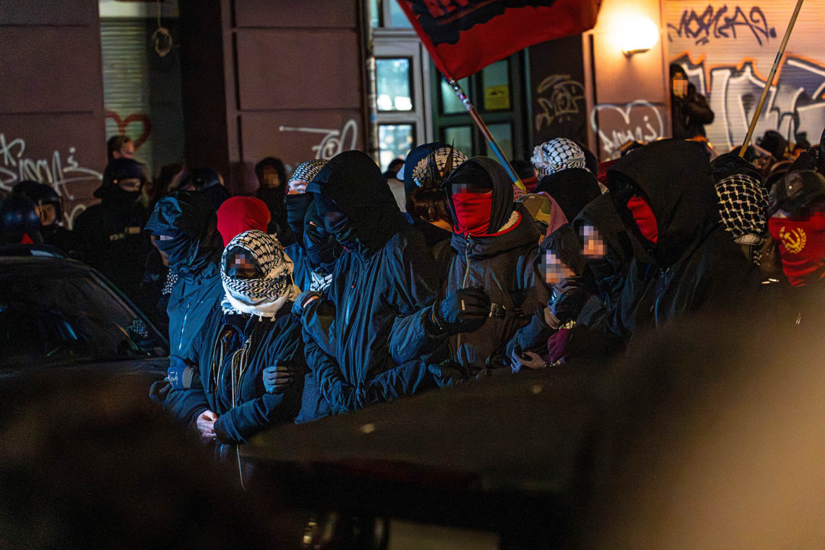Demo gegen die Polizei am 13.12.: 