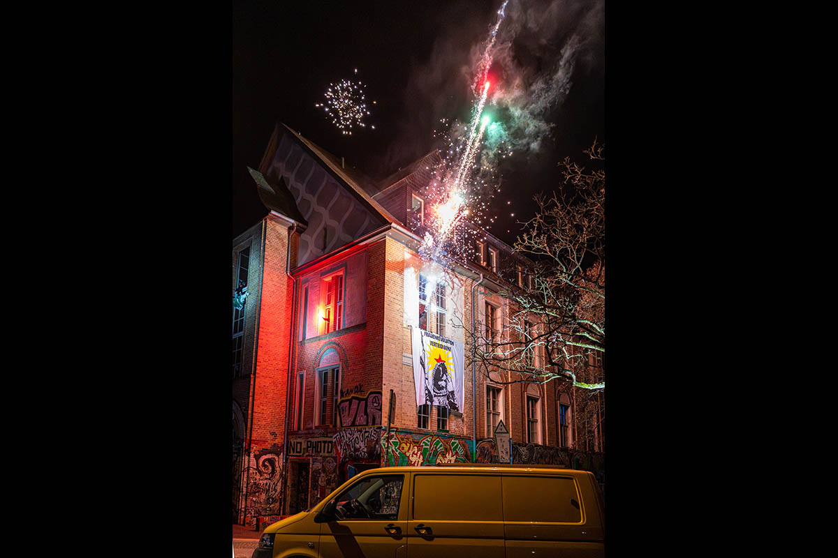 Queerfeministische Abenddemo zum Frauenkampftag: Array