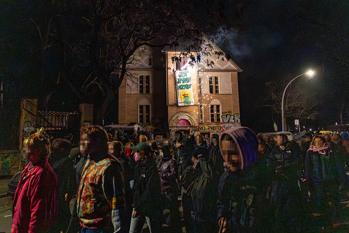 Queerfeministische Abenddemo zum Frauenkampftag: Array