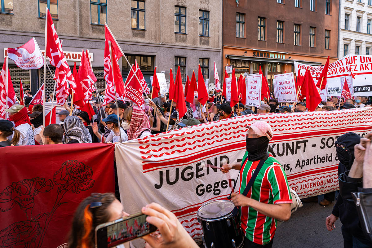 Chaotischer Erster Mai in Kreuzberg: 