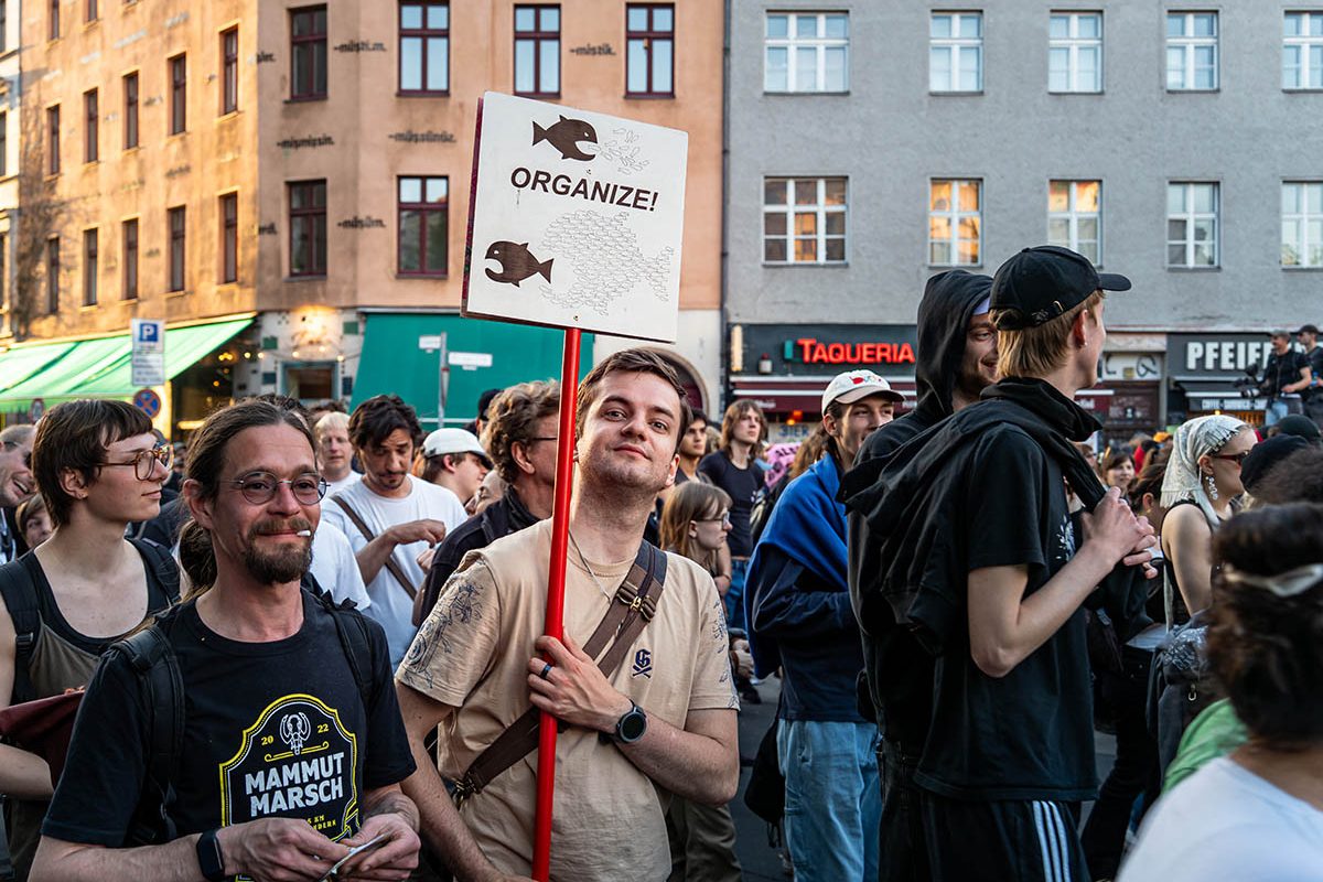 Chaotischer Erster Mai in Kreuzberg: 