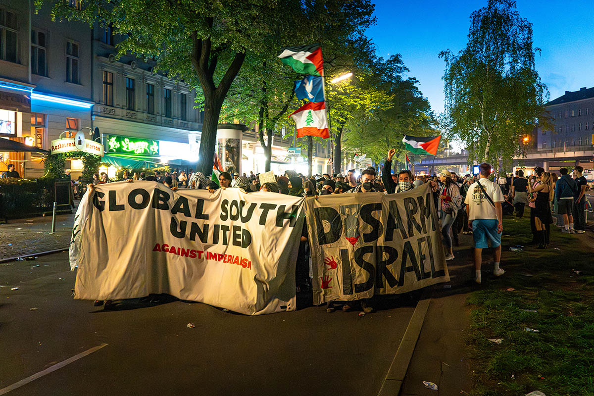 Chaotischer Erster Mai in Kreuzberg: 