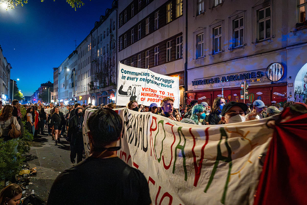 Chaotischer Erster Mai in Kreuzberg: 
