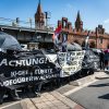 Demonstration gegen die digitale Aufrüstung der Polizei:    Array