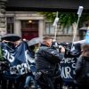 Demonstration gegen die digitale Aufrüstung der Polizei:    Array