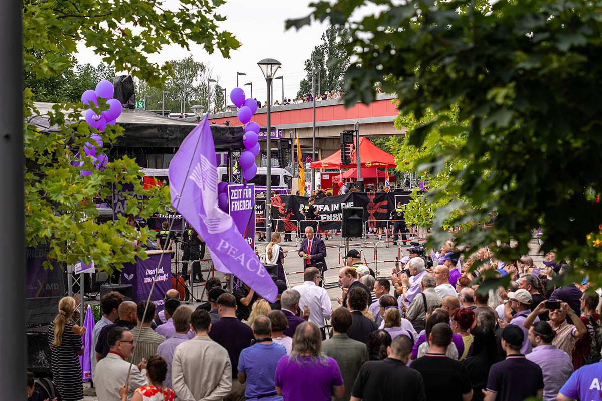 Protest gegen AfD-Wahlkampfstart in Marzahn: 