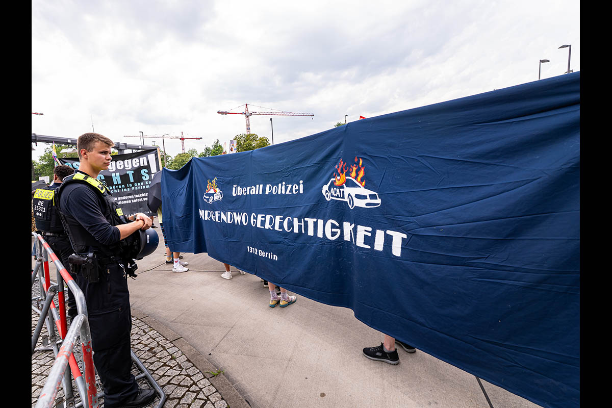 Protest gegen AfD-Wahlkampfstart in Marzahn: 