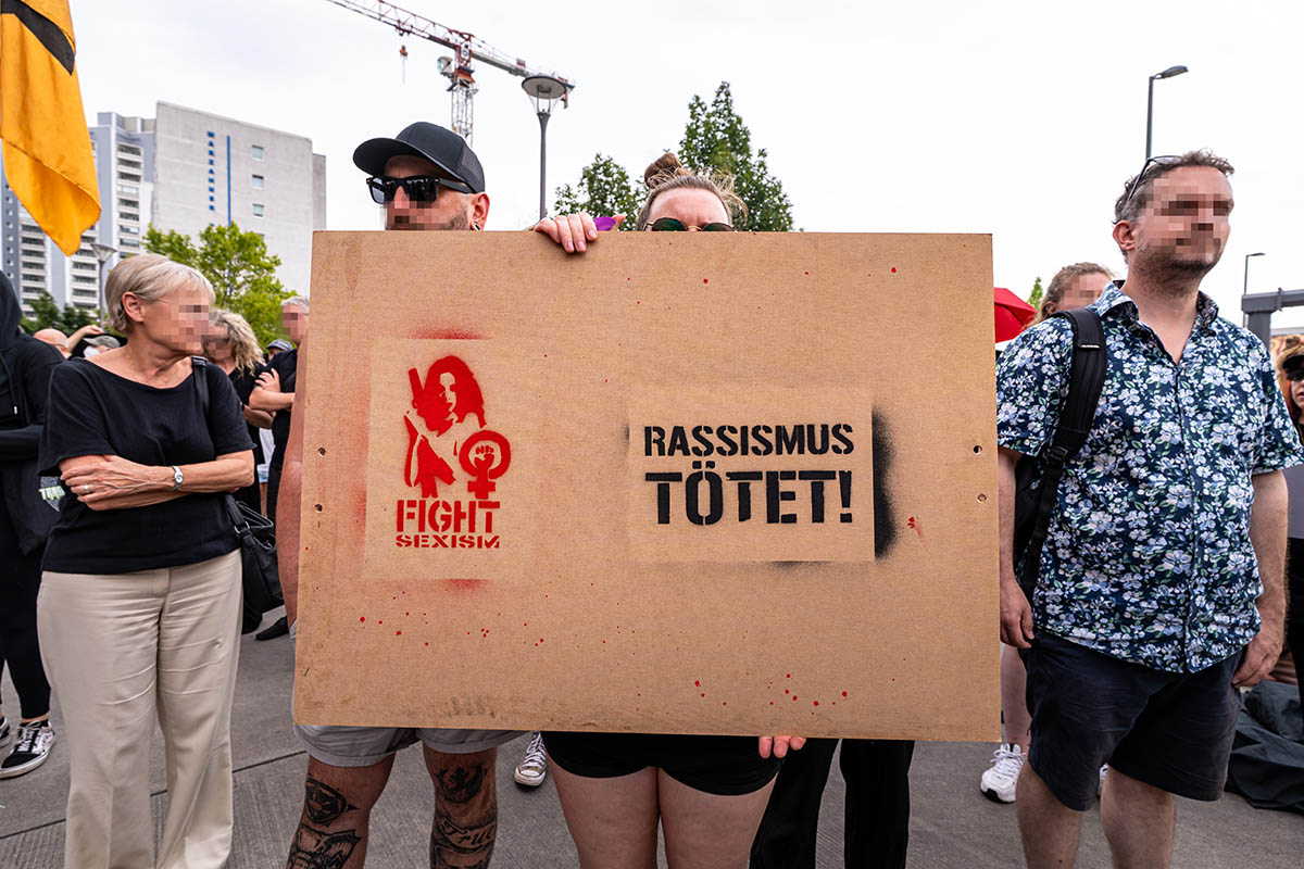 Protest gegen AfD-Wahlkampfstart in Marzahn: 