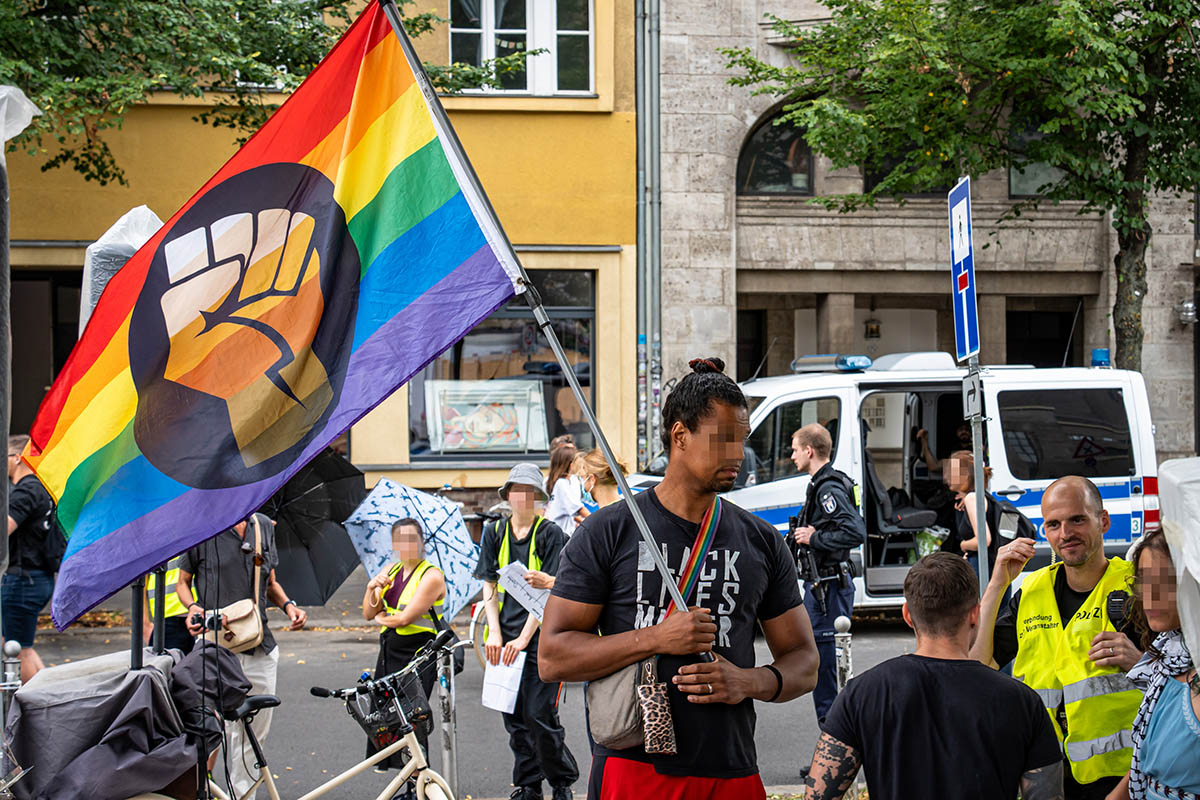 Black Lives Matter Kundgebung am Volksbad: Array