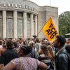 Black Lives Matter Kundgebung am Volksbad:    Array