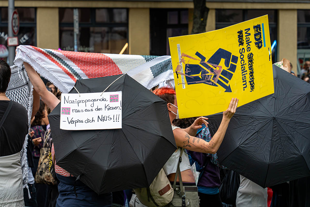 Black Lives Matter Kundgebung am Volksbad: Array