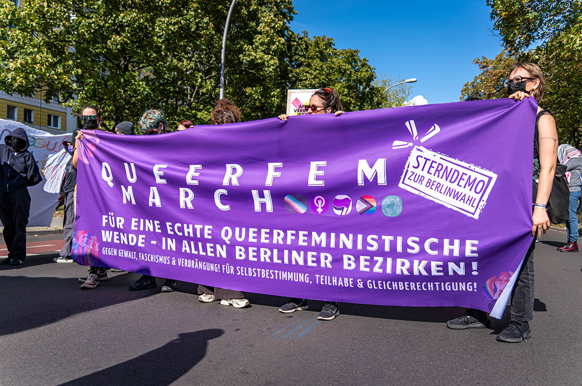 Zehntausende protestieren für wehrhafte Demokratie: 