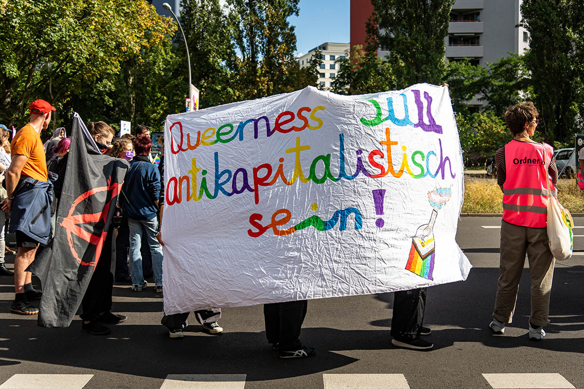 Zehntausende protestieren für wehrhafte Demokratie: 