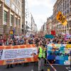 Zehntausende protestieren für wehrhafte Demokratie:    