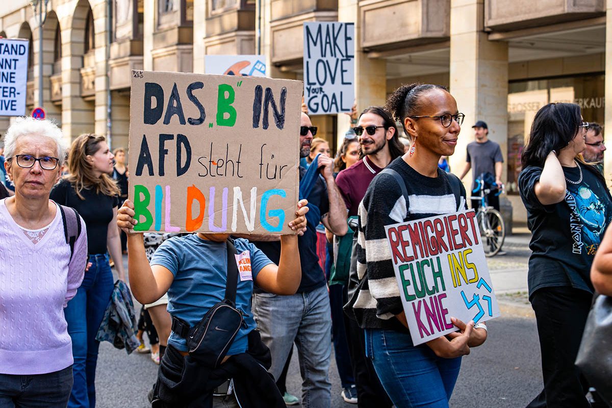 Zehntausende protestieren für wehrhafte Demokratie: 