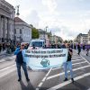 Zehntausende protestieren für wehrhafte Demokratie:    