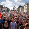 Zehntausende protestieren für wehrhafte Demokratie:    