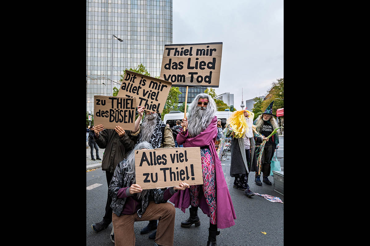 Protest gegen Springer-Demokratiepreis für Peter Thiel: 