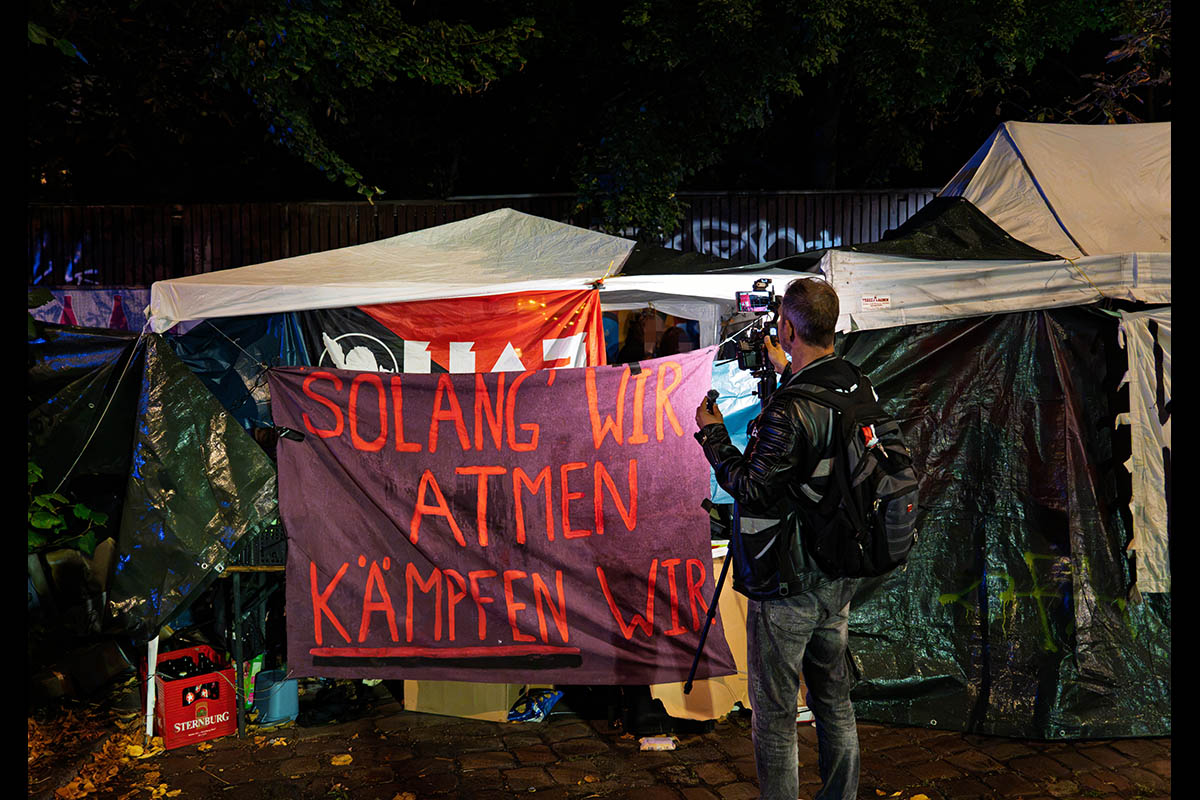 Illegale Räumung des Hugohaus durch die Polizei: 