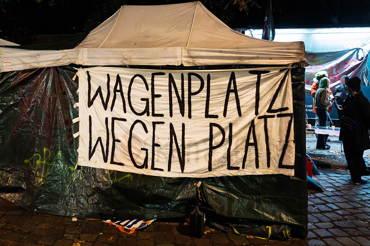 Illegale Räumung des Hugohaus durch die Polizei: 