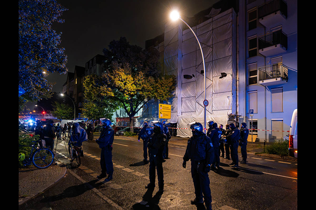 Illegale Räumung des Hugohaus durch die Polizei: 